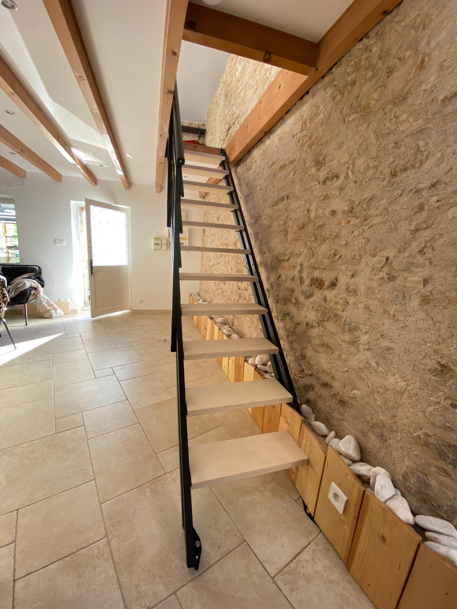 Nouvelle escalier moderne bois métal à Civray (86400)