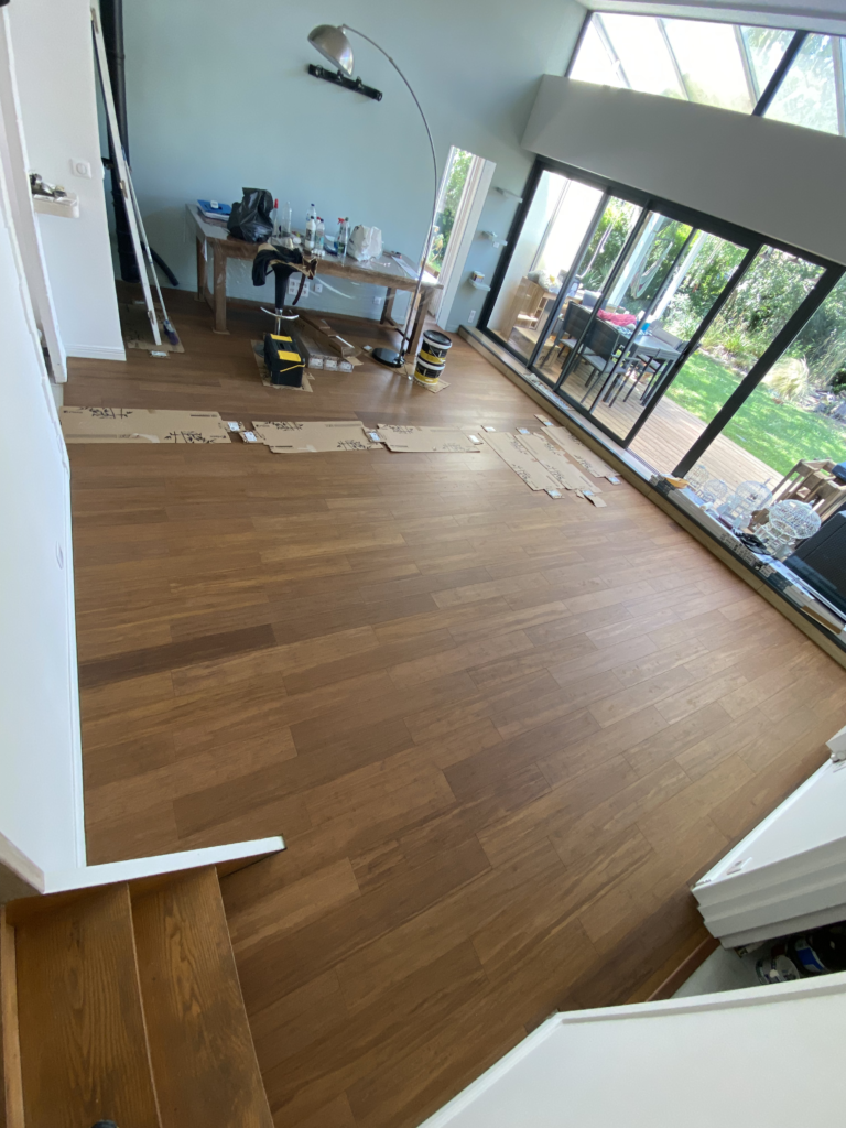 Parquet contrecollé et collé sur carrelage